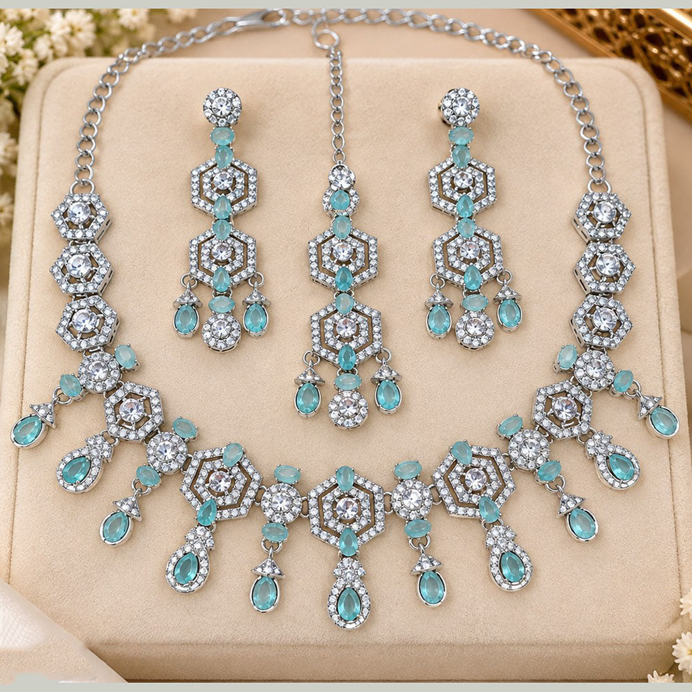 NAFJ Glamorous Crystal Stone And Austrian Stone Necklace Set