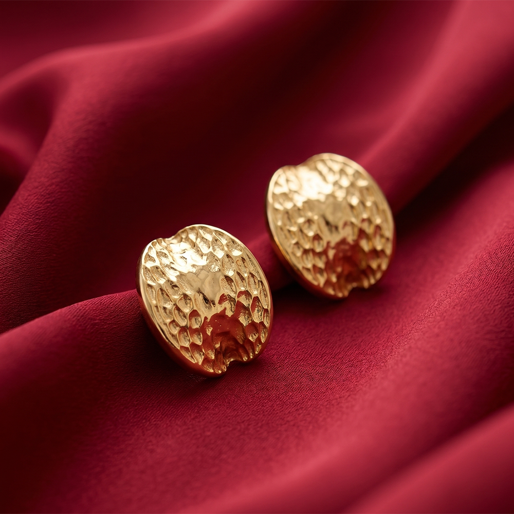 Urthn  Glamorous  Gold  Plated Hammered Oval  Stud Earrings 