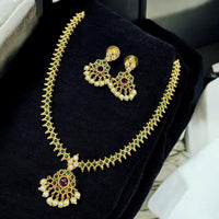 Sona Covering Elegant Pota Stone And Pearl Necklace Set