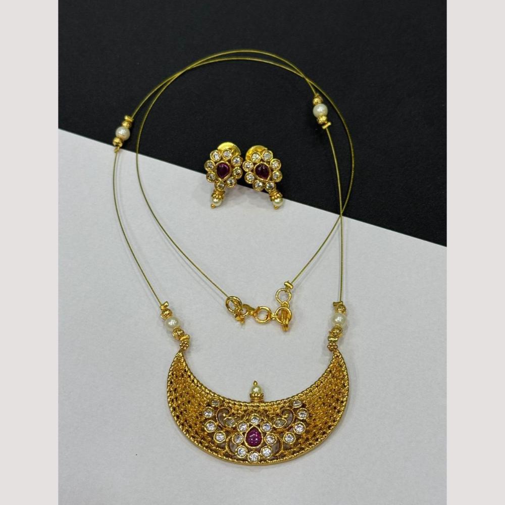 Sona Covering Premium Pota Stone And Pearl Necklace Set