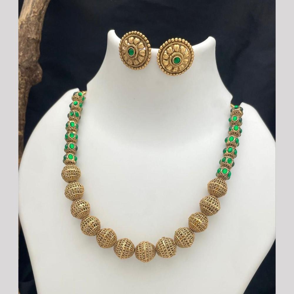 Sona Covering Glamorous Pota Stone And Beads Necklace Set