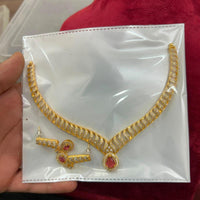 Sona Covering Glamorous Crystal Stone And Austrain Stone Necklace Set