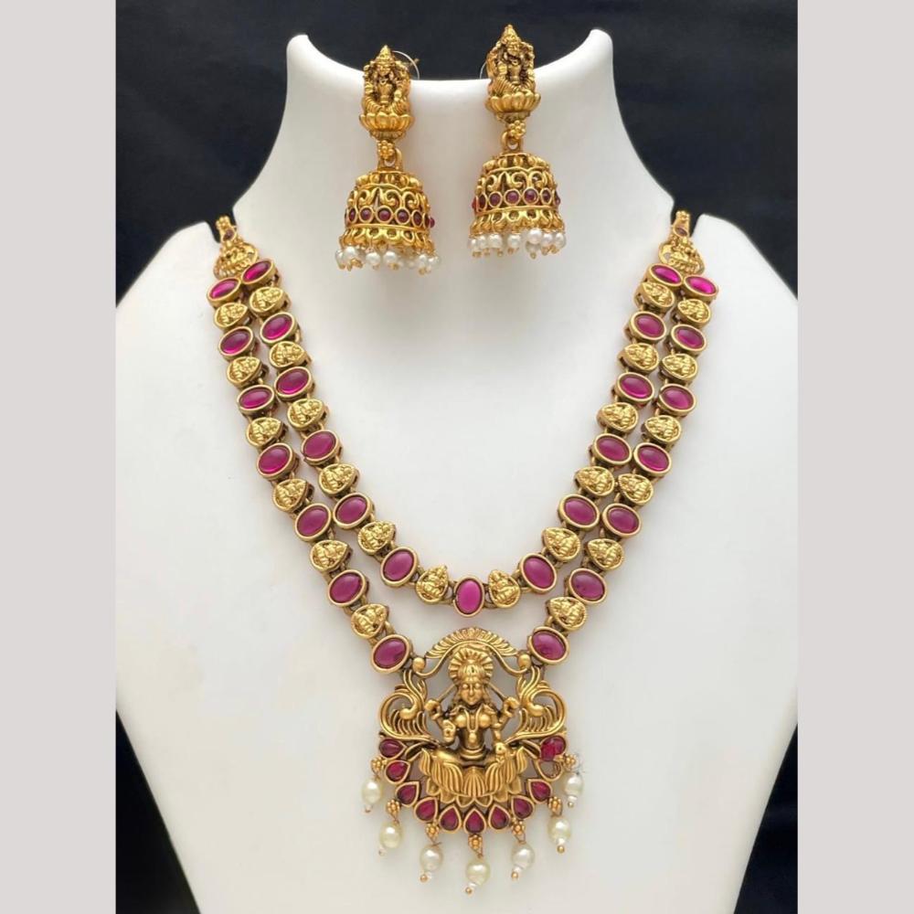 Sona Covering Delicate Pota Stone And Pearl Temple Necklace Set