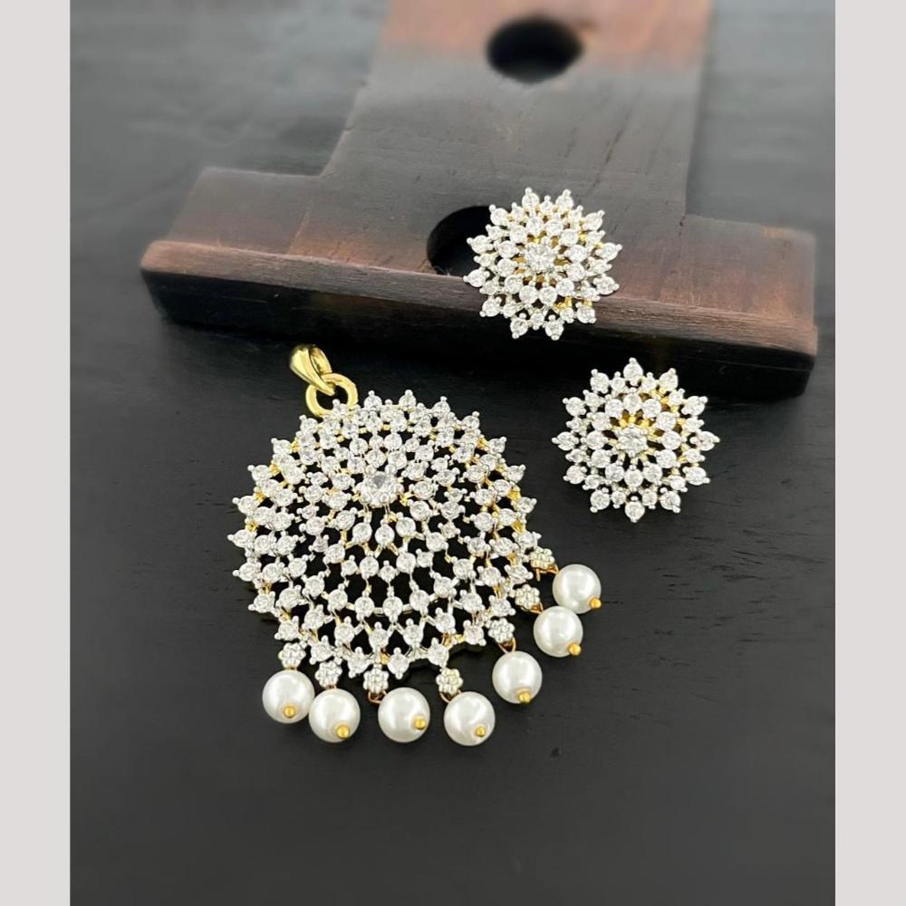 Sona Covering Delicate Austrian Stone Pendant Set For Women