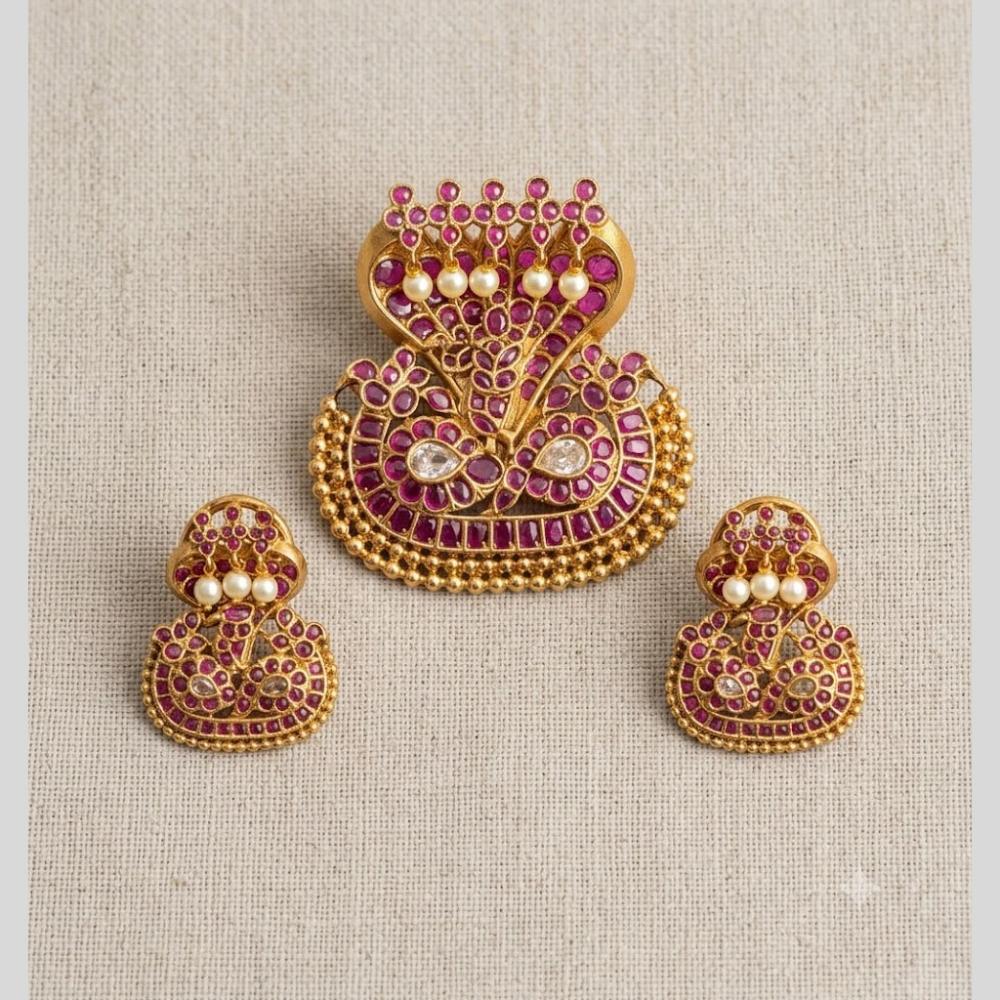 Sona Covering Traditional Pota Stone And Pearl Pendant Set For Women