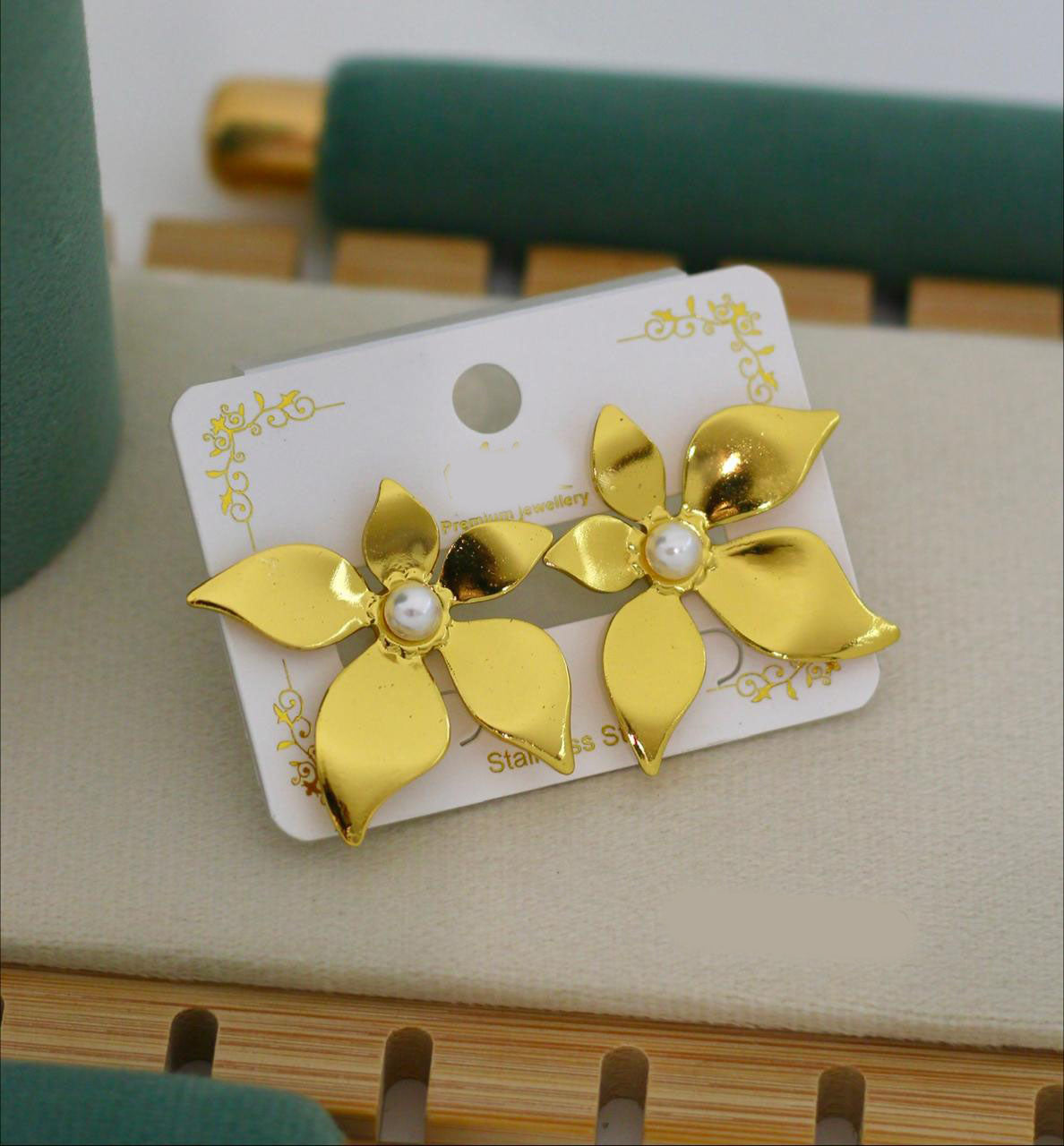Klitz Premium Flower Shape Studs Earrings  (Pack of 12)