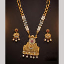 Tanish Art Jewellery Statement Pota Stone And Pearl Neckalce Set