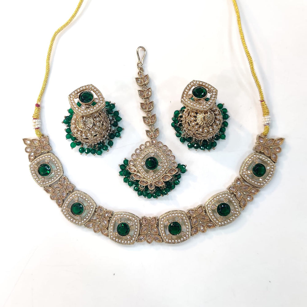 ZF Collection Glamorous Crystal Stone And Pearl Necklace Set