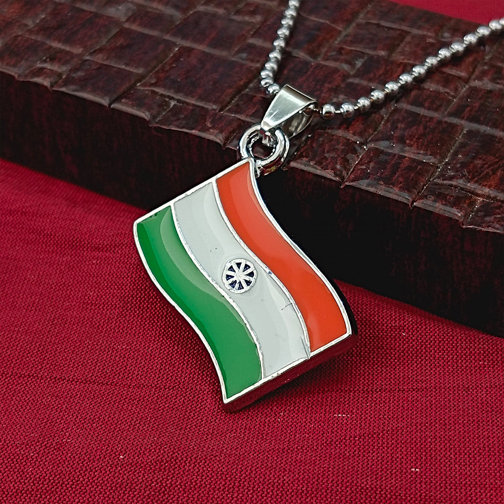 Urthn India Flag Chain Pendant For Men