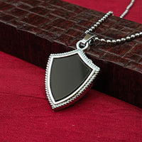 Urthn Black Enamel Chain Pendant For Men