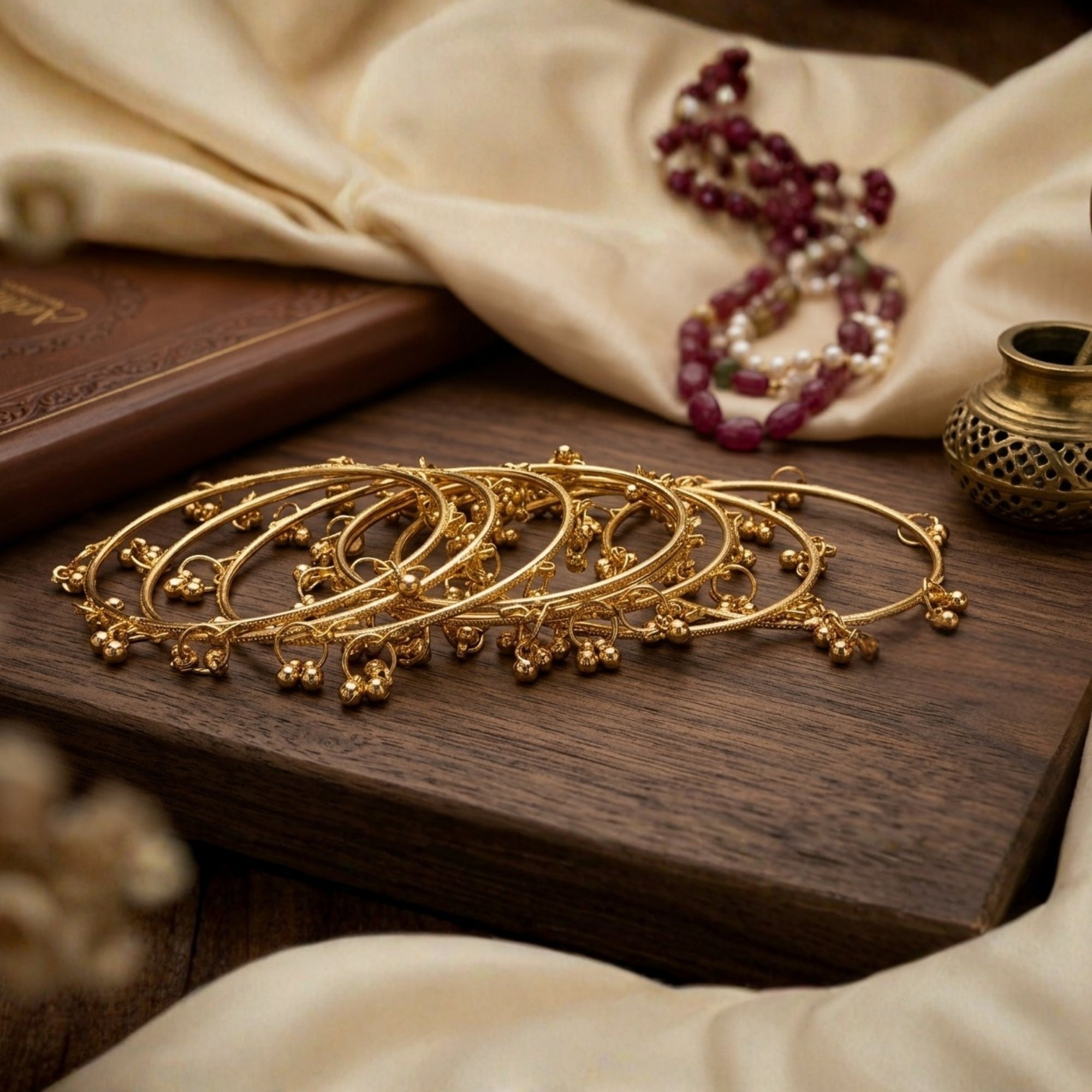 Etnico Traditional Kashmiri 8 Bangle Set for Women | Ethnic Ghungroo Design Stackable Bangles