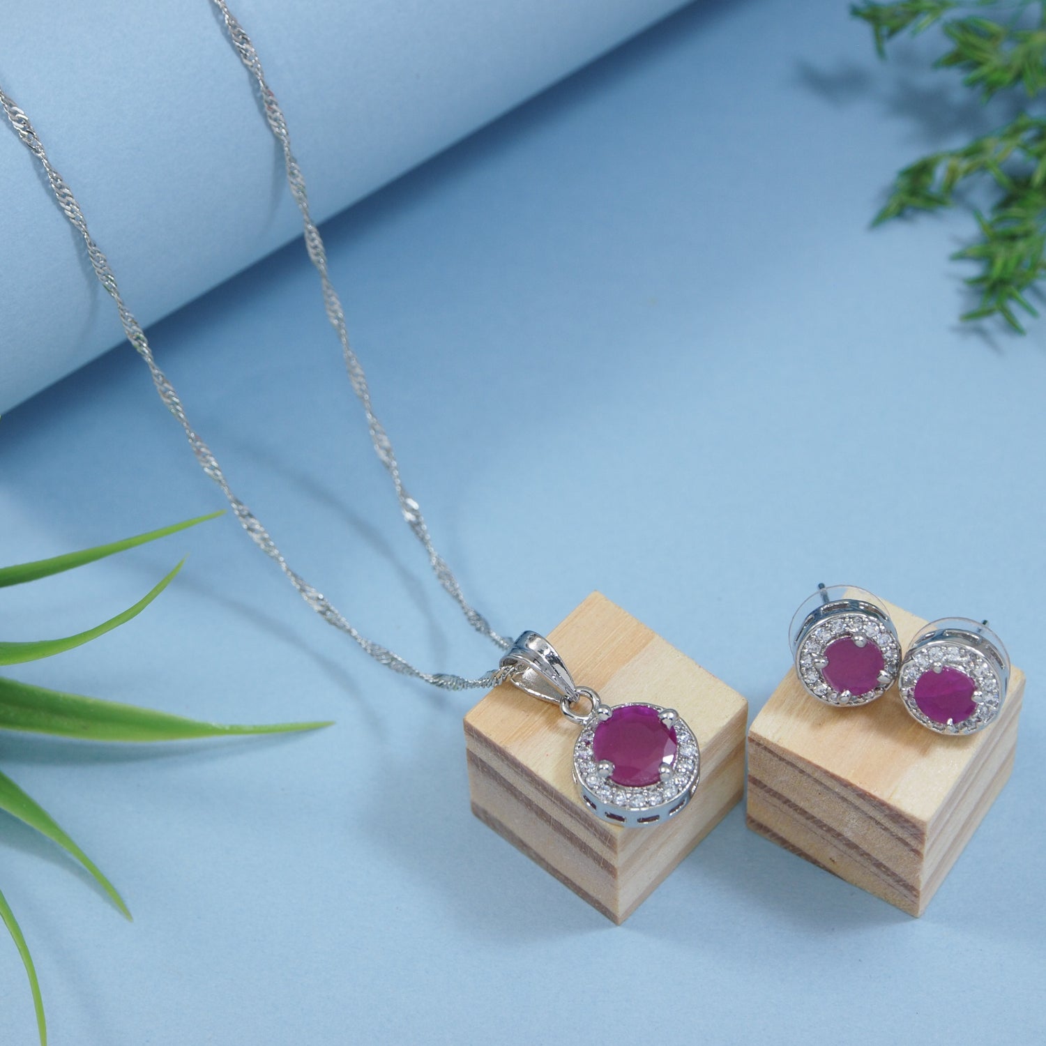 Etnico Latest Stylish Silver Plated CZ American Diamond Teardrop Pendant Set For Women