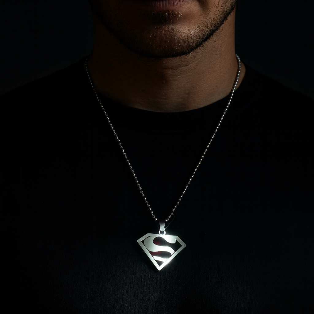 Urthn Superhero Superman Chain Pendant