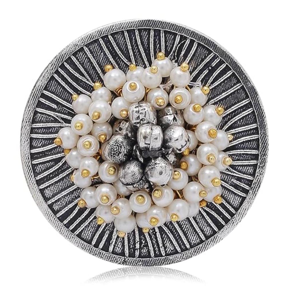 Etnico Silver Oxidised Ethnic Adjustable Brass Finger Ring Embellished With Ghungroo And Pearl (Fl220Ox)