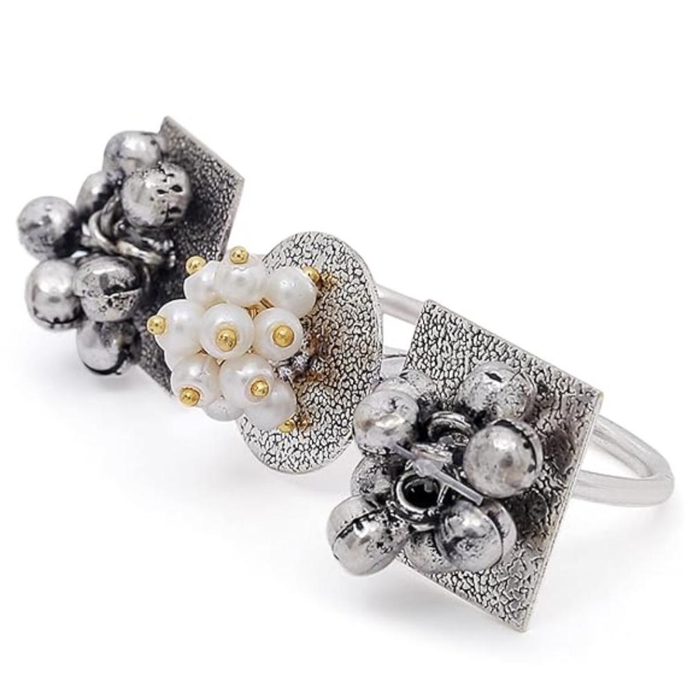 Etnico Silver Oxidised Ethnic Adjustable Brass Finger Ring Embellished With Ghungroo and Pearl For Women(FL222OX)