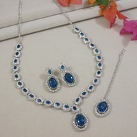 Etnico Silver Plated Stylish Design Crystal Diamond Necklace With Earrings & Maang Tikka Jewellery Set for Women (Silver Montana)