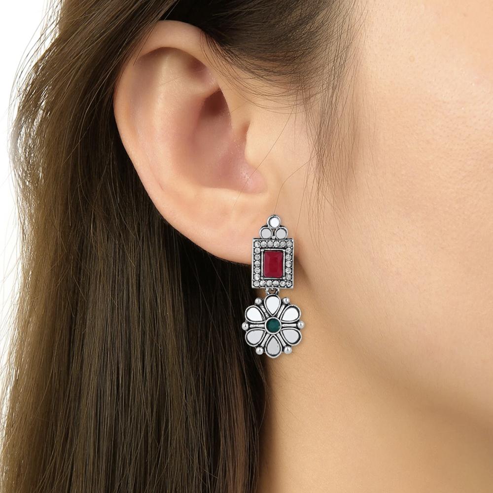 Etnico Silver Oxidised Floral Mirror Work Choker Necklace & Earrings Set For Women (MC201ZMG)