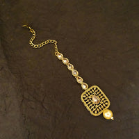 Js Fashion  Center Paan Style Rounded Rectangle Maang Tikka