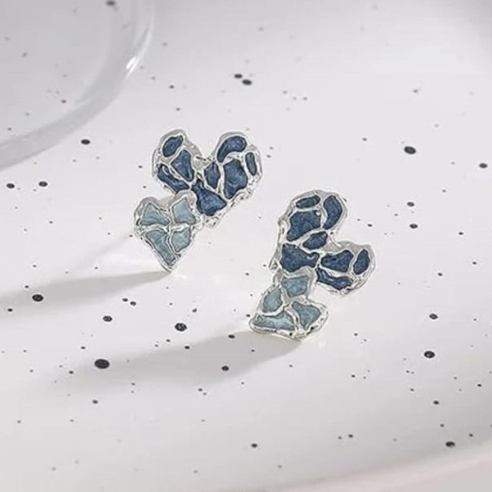 Bevy Pearls Heart Shape Studs Earrings 