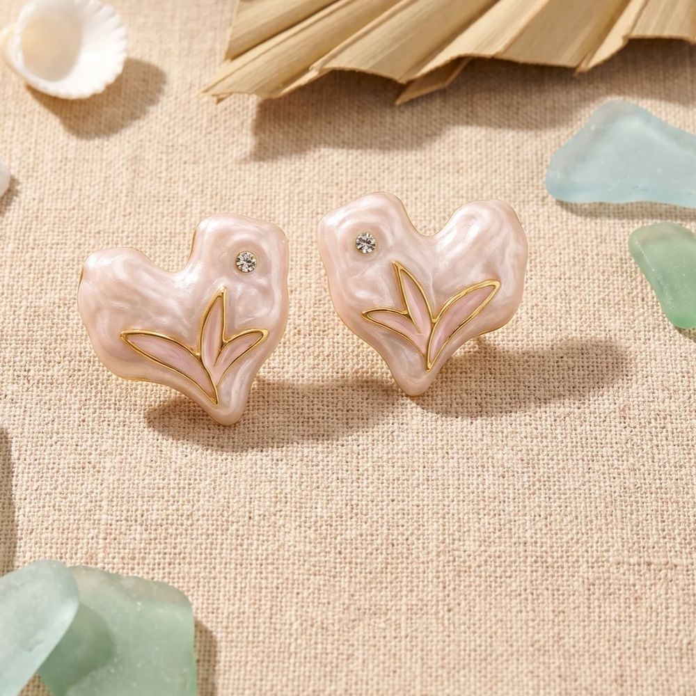 Etnico Fashion Gold Plated Anti Tarnish Heart Design Stud Earrings with Simulated Stone for Women & Girls Lightweight Fashion Jewellery (WE006W)