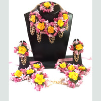 Kavyas Kreation Floral Necklace Set