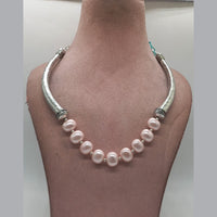 MG Beads Shellpearl Hasli Necklace