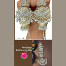 FS Collection Earrings & Maangtikka Set
